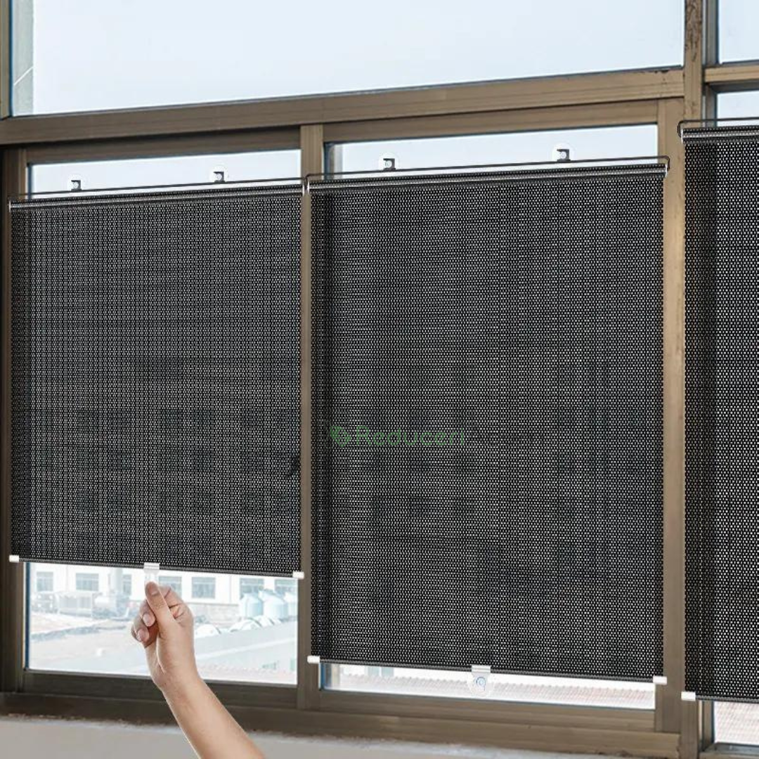 Parasolar retractabil cu ventuza, pentru fereastra sau auto 68x125 cm,negru