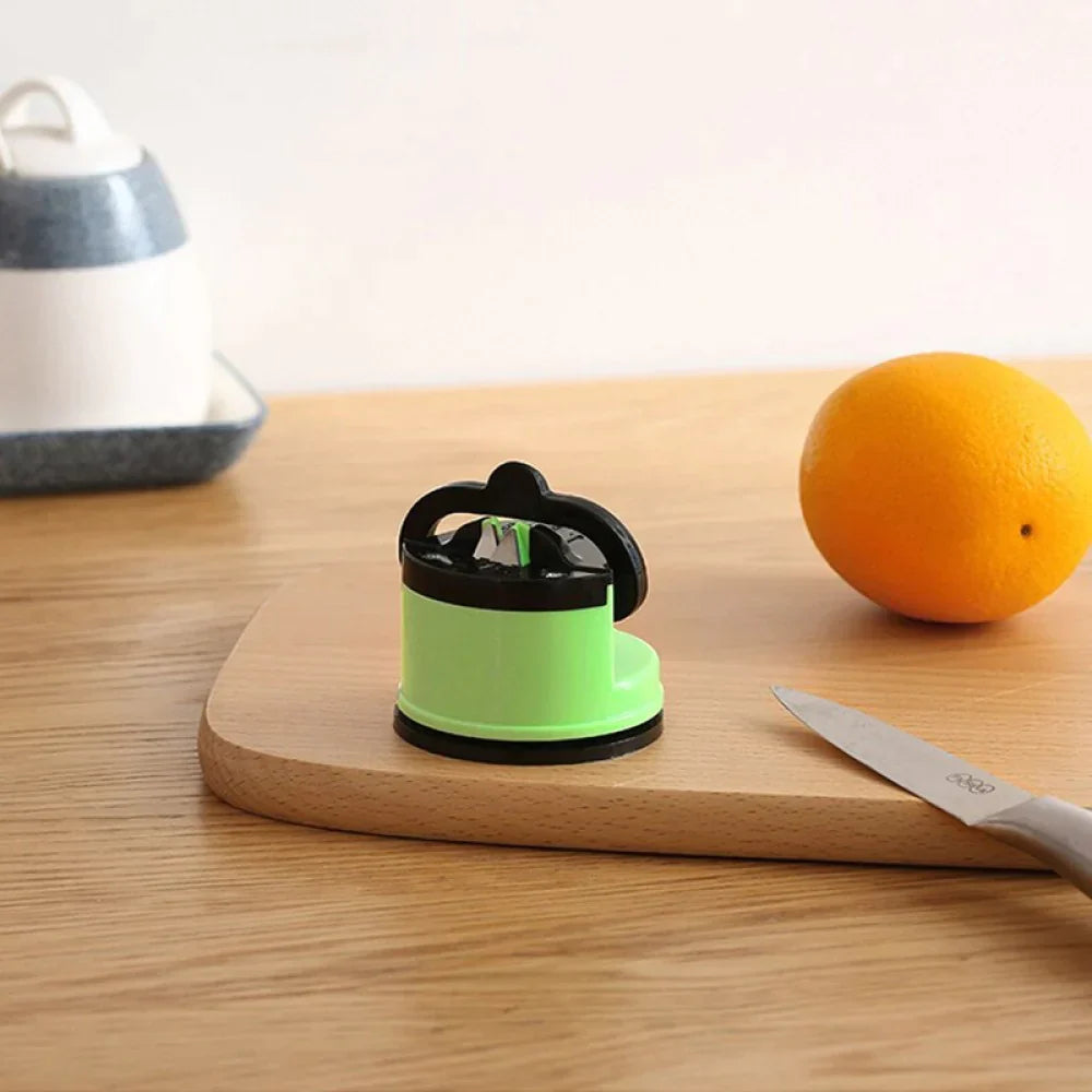 XSXS Ascutitor profesional, cu ventuza rezistenta de prindere